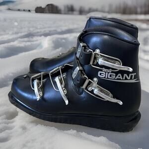 JRUS Vintage Cross Country Ski Boots GIGANT EU41 US7 Black Leather Sports Gear